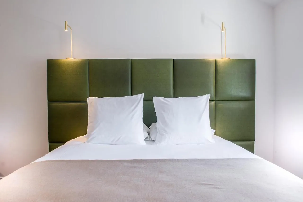 Logis Hotel Le Tilia Joux 3*,