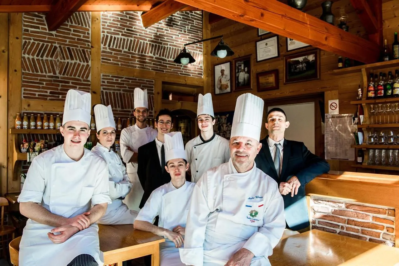 Logis Hotel Le Tilia Joux 3*,